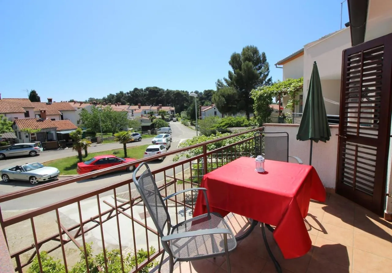 Apartment Radin Near The Beach Porec