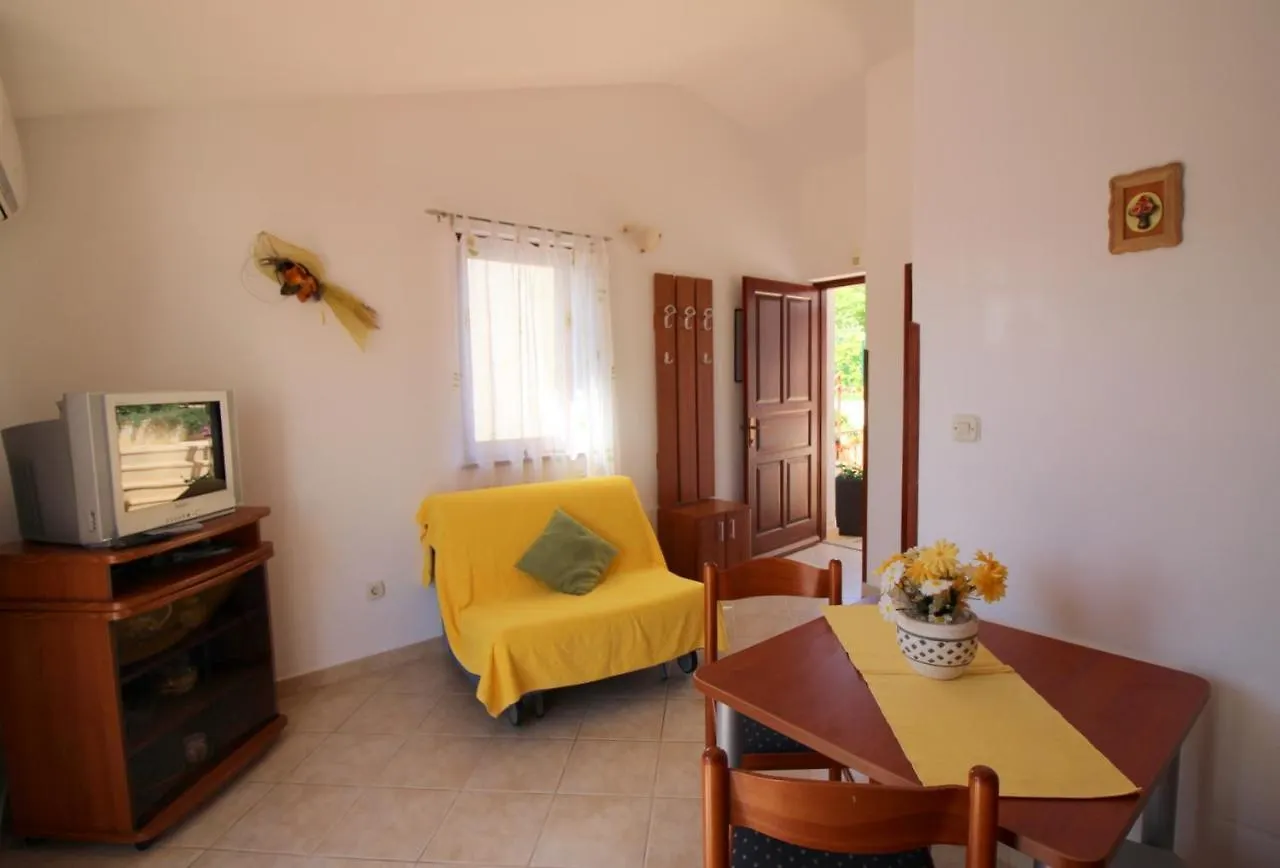 Apartment Radin Near The Beach Porec