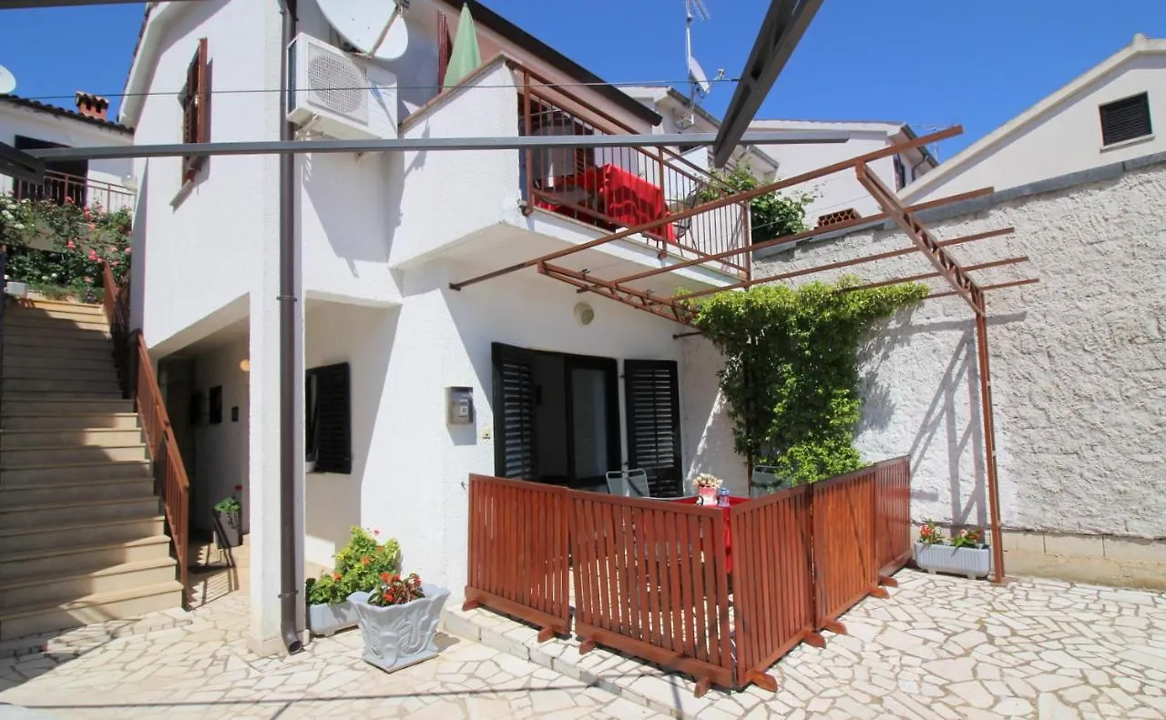 Apartment Radin Near The Beach Porec