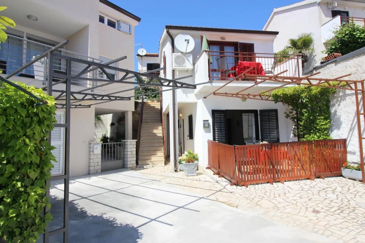 Apartment Radin Near The Beach Porec